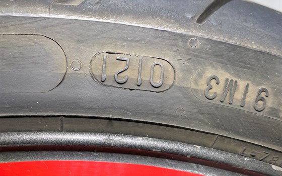 Honda CBR 600 ABS PC41 Hinterrad Felge hinten Achse - Bild 14 Honda CBR 600 ABS PC41 Hinterrad Felge hinten Achse - Bild 14