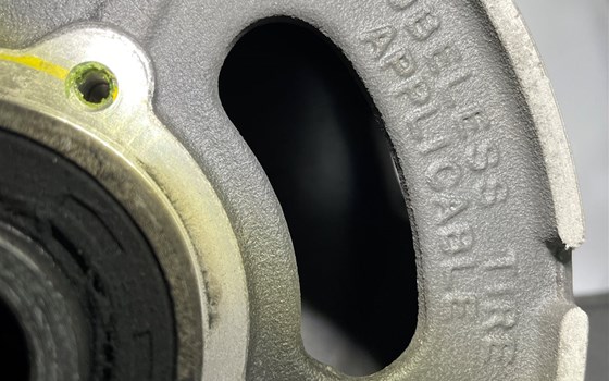 Honda CBR 600 ABS PC41 Hinterrad Felge hinten Achse - Bild 19 Honda CBR 600 ABS PC41 Hinterrad Felge hinten Achse - Bild 19