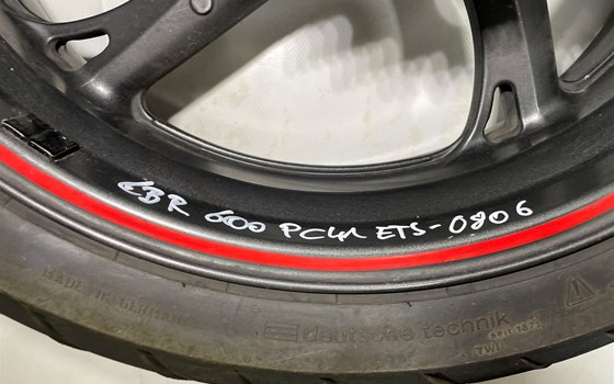 Honda CBR 600 ABS PC41 Hinterrad Felge hinten Achse - Bild 7 Honda CBR 600 ABS PC41 Hinterrad Felge hinten Achse - Bild 7