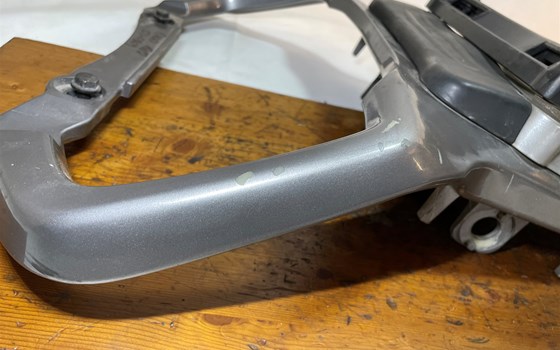 Honda XL 1000 Varadero SD02 Haltegriff Topcasehalterung - Bild 7