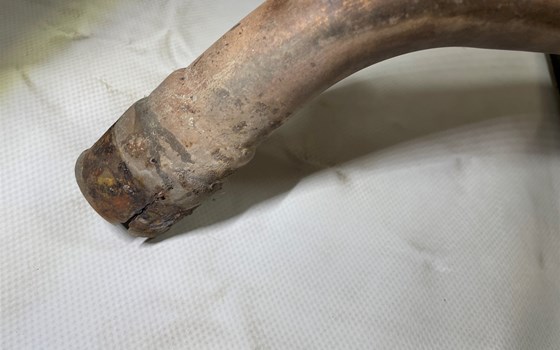 Honda XL 1000 Varadero SD02 Auspuff Endtopf links Abgasanlage - Bild 6 Honda XL 1000 Varadero SD02 Auspuff Endtopf links Abgasanlage - Bild 6