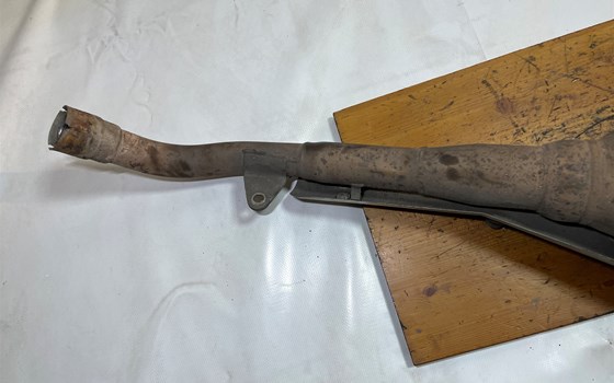 Honda XL 1000 Varadero SD02 Auspuff Endtopf links Abgasanlage - Bild 9 Honda XL 1000 Varadero SD02 Auspuff Endtopf links Abgasanlage - Bild 9