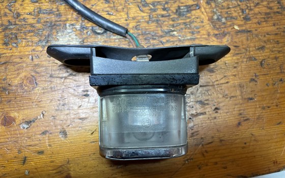 Honda XL 1000 Varadero SD02 Kennzeichenlicht - Bild 3 Honda XL 1000 Varadero SD02 Kennzeichenlicht - Bild 3