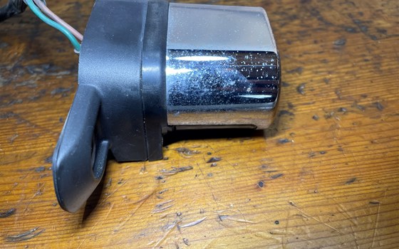 Honda XL 1000 Varadero SD02 Kennzeichenlicht - Bild 7 Honda XL 1000 Varadero SD02 Kennzeichenlicht - Bild 7