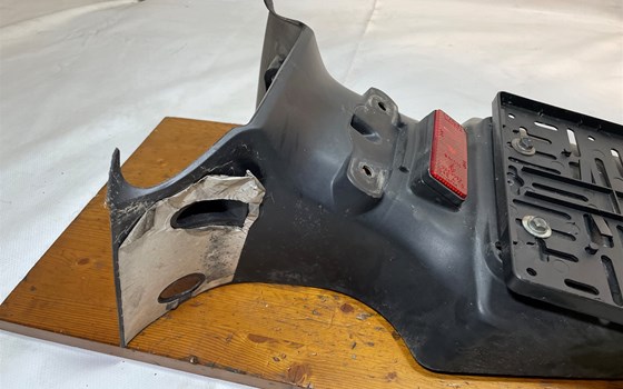 Honda XL 1000 Varadero SD02 Kennzeichenhalterung Spritzschutz - Bild 2 Honda XL 1000 Varadero SD02 Kennzeichenhalterung Spritzschutz - Bild 2