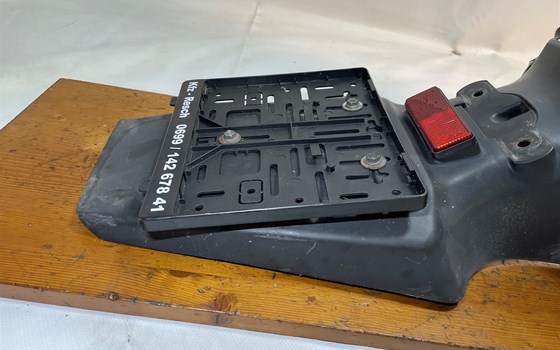 Honda XL 1000 Varadero SD02 Kennzeichenhalterung Spritzschutz - Bild 6 Honda XL 1000 Varadero SD02 Kennzeichenhalterung Spritzschutz - Bild 6