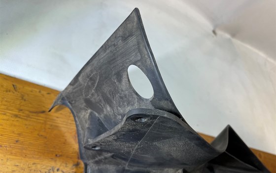 Honda XL 1000 Varadero SD02 Kennzeichenhalterung Spritzschutz - Bild 8 Honda XL 1000 Varadero SD02 Kennzeichenhalterung Spritzschutz - Bild 8