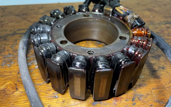 Honda XL 1000 Varadero SD02 Stator Lichtmaschine LIMA - Bild 4