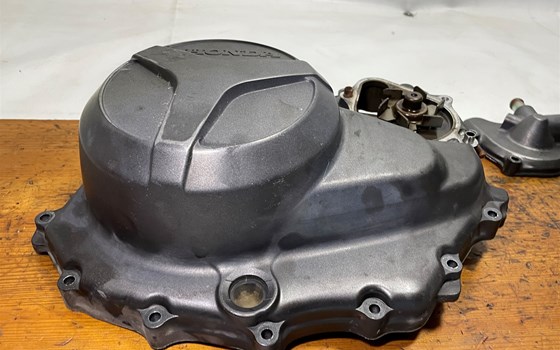 Honda XL 1000 Varadero Kupplungsdeckel Wasserpumpe Deckel - Bild 4