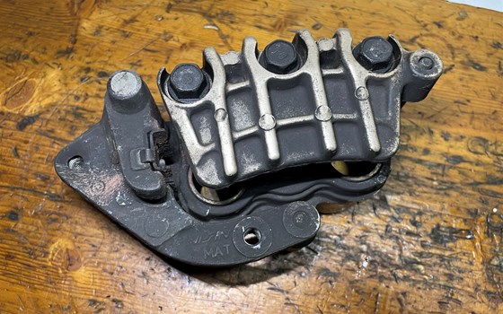 Honda XL 1000 Varadero SD02 Bremssattel vorne rechts Bremszange - Bild 5