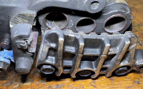 Honda XL 1000 Varadero SD02 Bremssattel vorne links Bremszange - Bild 6