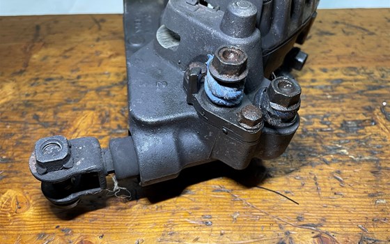 Honda XL 1000 Varadero SD02 Bremssattel vorne links Bremszange - Bild 7