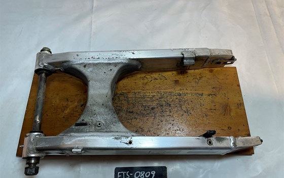 Honda XL 1000 Varadero SD02 Schwinge Schwingarm - Bild 6 Honda XL 1000 Varadero SD02 Schwinge Schwingarm - Bild 6