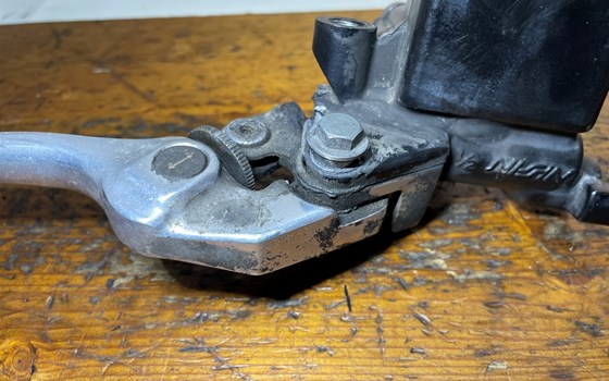 Honda XL 1000 Varadero SD02 Hauptbremszylinder Bremspumpe Hebel - Bild 5