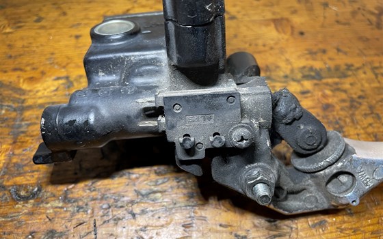 Honda XL 1000 Varadero SD02 Hauptbremszylinder Bremspumpe Hebel - Bild 7