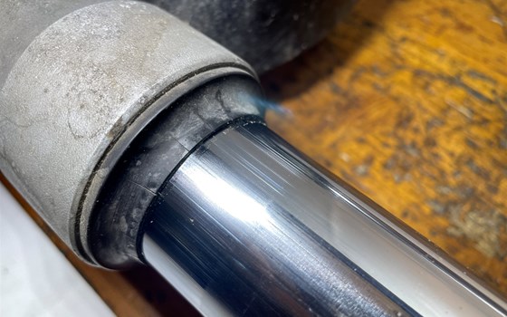 Honda XL 1000 Varadero SD02 Gabel Gabelbrücke oben unten - Bild 10 Honda XL 1000 Varadero SD02 Gabel Gabelbrücke oben unten - Bild 10