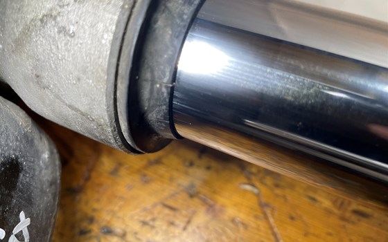 Honda XL 1000 Varadero SD02 Gabel Gabelbrücke oben unten - Bild 11 Honda XL 1000 Varadero SD02 Gabel Gabelbrücke oben unten - Bild 11