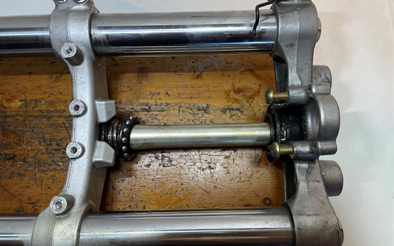 Honda XL 1000 Varadero SD02 Gabel Gabelbrücke oben unten - Bild 8 Honda XL 1000 Varadero SD02 Gabel Gabelbrücke oben unten - Bild 8