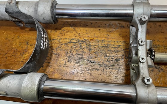 Honda XL 1000 Varadero SD02 Gabel Gabelbrücke oben unten - Bild 9 Honda XL 1000 Varadero SD02 Gabel Gabelbrücke oben unten - Bild 9