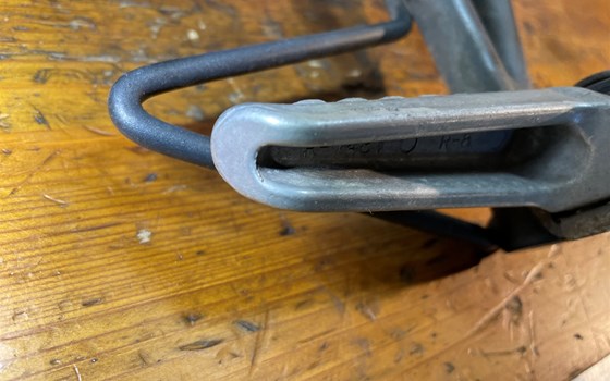 Kawasaki Versys 650 KLE LE650A Soziusfußraster rechts Fußraster - Bild 4 Kawasaki Versys 650 KLE LE650A Soziusfußraster rechts Fußraster - Bild 4