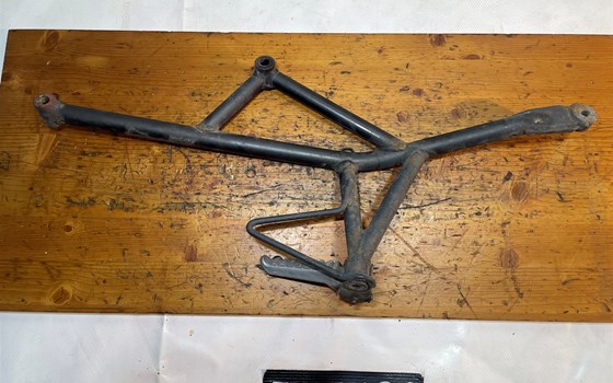 Kawasaki Versys 650 KLE LE650A Soziusfußraster links Fußraster - Bild 6 Kawasaki Versys 650 KLE LE650A Soziusfußraster links Fußraster - Bild 6