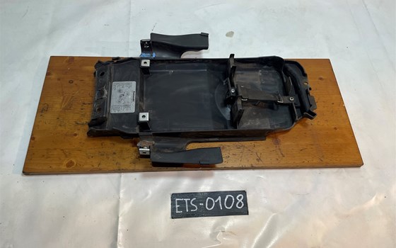 Kawasaki Versys 650 KLE LE650A Spritzschutz Kotflügel hinten - Bild 1 Kawasaki Versys 650 KLE LE650A Spritzschutz Kotflügel hinten - Bild 1