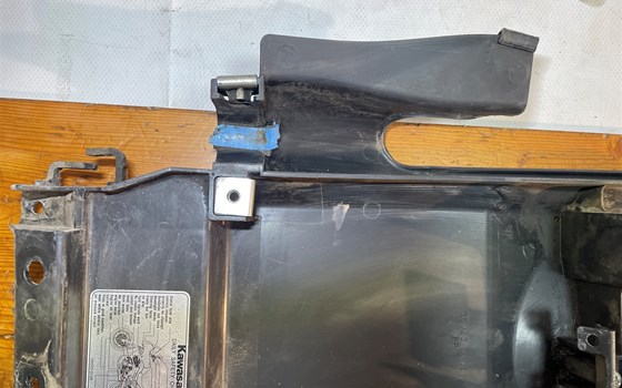 Kawasaki Versys 650 KLE LE650A Spritzschutz Kotflügel hinten - Bild 4 Kawasaki Versys 650 KLE LE650A Spritzschutz Kotflügel hinten - Bild 4