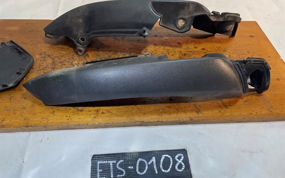 Kawasaki Versys 650 KLE LE650A Heckverkleidung Innen hinten - Bild 4