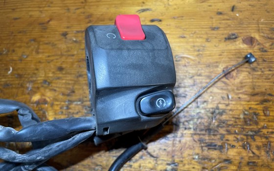 Kawasaki Versys 650 KLE LE650A Schaltereinheit rechts Lenker - Bild 7 Kawasaki Versys 650 KLE LE650A Schaltereinheit rechts Lenker - Bild 7