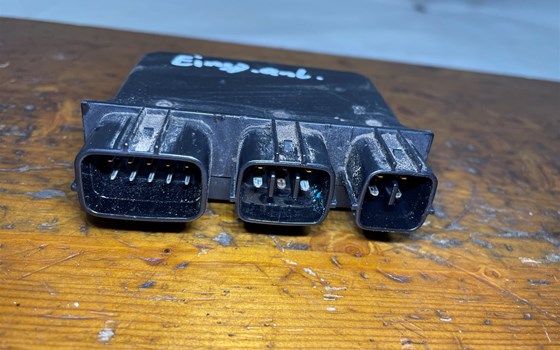 Kawasaki Versys 650 KLE LE650A Relais Box Steuerung ECU - Bild 3