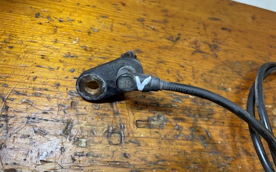 Kawasaki Versys 650 KLE LE650A ABS Sensor vorne - Bild 2