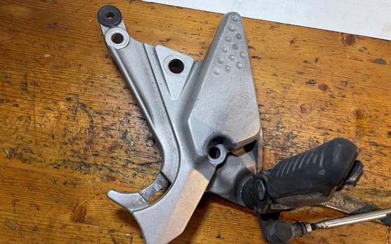 Kawasaki Versys 650 KLE LE650A Fußraster links Schalthebel - Bild 4