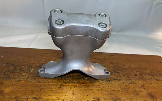 Kawasaki Versys 650 KLE LE650A Riser Lenkerhalterung - Bild 3 Kawasaki Versys 650 KLE LE650A Riser Lenkerhalterung - Bild 3