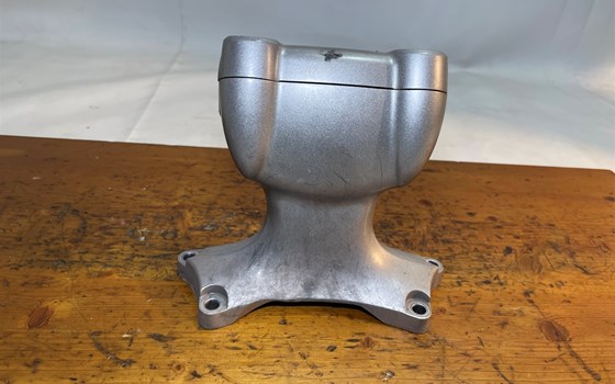 Kawasaki Versys 650 KLE LE650A Riser Lenkerhalterung - Bild 4 Kawasaki Versys 650 KLE LE650A Riser Lenkerhalterung - Bild 4