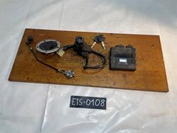 Kawasaki Versys 650 KLE LE650A Schlosssatz CDI Schlüssel Kawasaki Versys 650 KLE LE650A Schlosssatz CDI Schlüssel