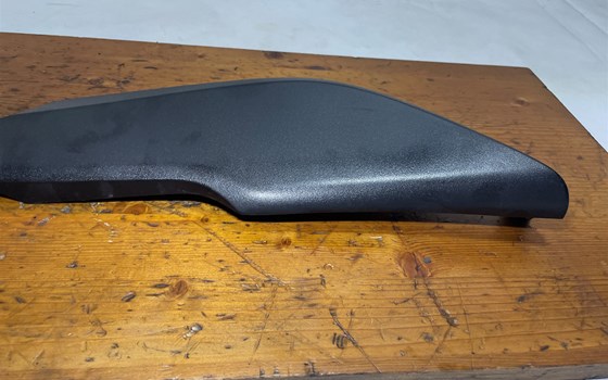 Kawasaki Versys 650 KLE LE650A Tankverkleidung rechts Verkleidung - Bild 5 Kawasaki Versys 650 KLE LE650A Tankverkleidung rechts Verkleidung - Bild 5