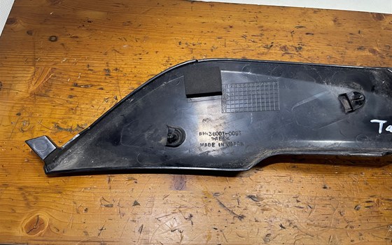 Kawasaki Versys 650 KLE LE650A Tankverkleidung rechts Verkleidung - Bild 8 Kawasaki Versys 650 KLE LE650A Tankverkleidung rechts Verkleidung - Bild 8