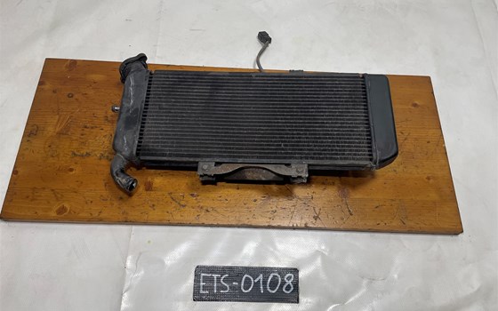 Kawasaki Versys 650 KLE LE650A Wasserkühler Lüfter Kühler - Bild 1 Kawasaki Versys 650 KLE LE650A Wasserkühler Lüfter Kühler - Bild 1