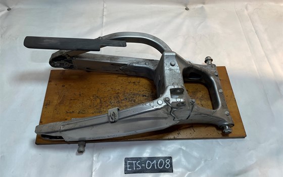 Kawasaki Versys 650 KLE LE650A Schwinge Schwingarm - Bild 1