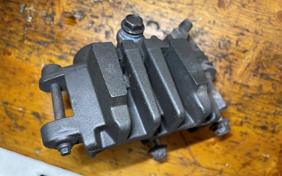 Kawasaki Versys 650 KLE LE650A Bremssattel vorne links Bremszange - Bild 6