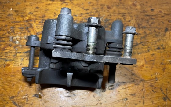 Kawasaki Versys 650 KLE LE650 Bremssattel vorne rechts Bremszange - Bild 2