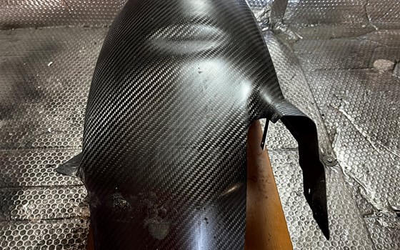 Kawasaki ZX12R ZX 1200 A Carbon Kotflügel Spritzschutz USA import - Bild 2 Kawasaki ZX12R ZX 1200 A Carbon Kotflügel Spritzschutz USA import - Bild 2