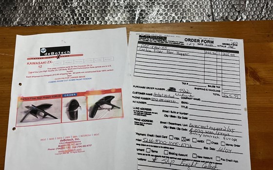 Kawasaki ZX12R ZX 1200 A Carbon Kotflügel Spritzschutz USA import - Bild 6 Kawasaki ZX12R ZX 1200 A Carbon Kotflügel Spritzschutz USA import - Bild 6