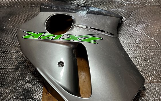 Kawasaki ZX12R ZX 1200 A Seitenverkleidung links Verkleidung - Bild 5 Kawasaki ZX12R ZX 1200 A Seitenverkleidung links Verkleidung - Bild 5