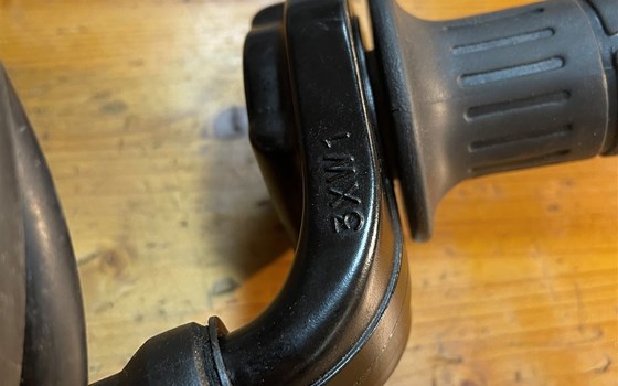 Kawasaki ZX12R ZX 1200 A Gasgriff Seilzüge Bowdenzüge - Bild 5 Kawasaki ZX12R ZX 1200 A Gasgriff Seilzüge Bowdenzüge - Bild 5