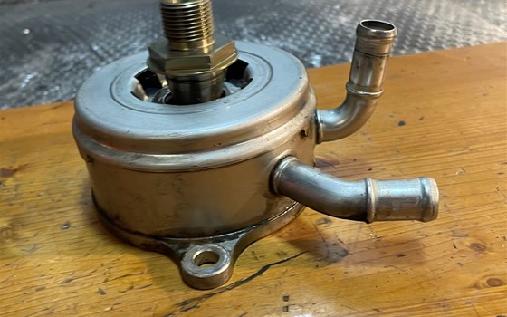 Kawasaki ZX12R ZX 1200 A Wärmetauscher Ölfilteraufnahme - Bild 6