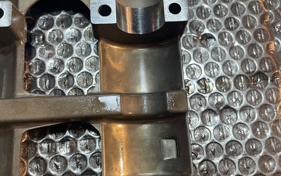 Kawasaki ZX12R ZX 1200 A Zylinderkopf Ventildeckel - Bild 8 Kawasaki ZX12R ZX 1200 A Zylinderkopf Ventildeckel - Bild 8