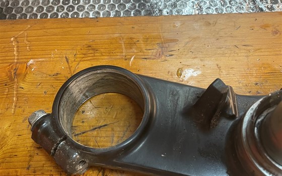 Kawasaki ZX12R ZX 1200 A Gabelbrücke unten Präzisionslager - Bild 3 Kawasaki ZX12R ZX 1200 A Gabelbrücke unten Präzisionslager - Bild 3