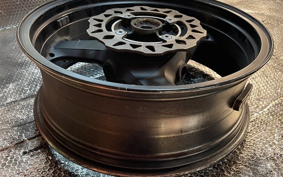 Kawasaki ZX12R ZX 1200 A Felge hinten Bremsscheibe - Bild 12 Kawasaki ZX12R ZX 1200 A Felge hinten Bremsscheibe - Bild 12