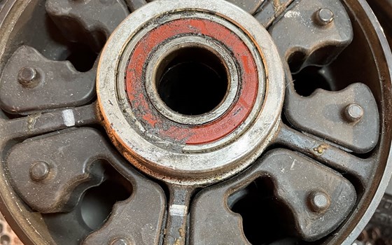 Kawasaki ZX12R ZX 1200 A Felge hinten Bremsscheibe - Bild 2 Kawasaki ZX12R ZX 1200 A Felge hinten Bremsscheibe - Bild 2